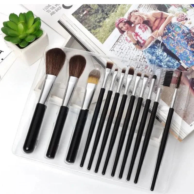 12-Piece Makeup Brush Set – Professional Soft Bristle Tool Kit